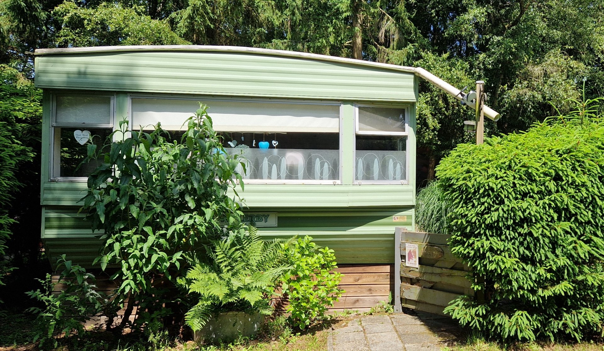 TE KOOP: STACARAVAN OP PLEKNR 261. interesse? bel met de eigenaar Fam Wijsbeek 06-51309561 (seizoensplaats)